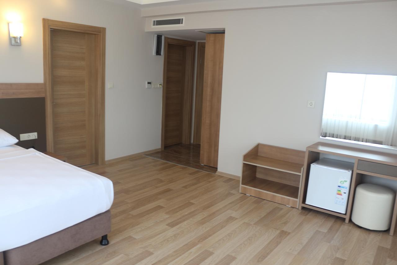 Longoz Hotel 伊内阿达 外观 照片